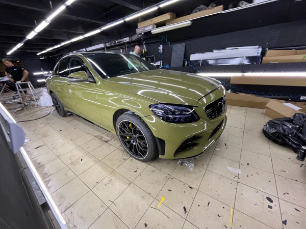 Оклейка полиуретановой пленкой Mercedes-Benz C
