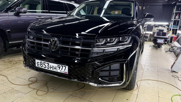 Оклейка полиуретаном Vw Toureg 3 рестай